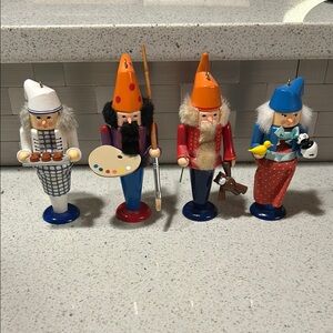 Hallmark set of 4 nutcrackers